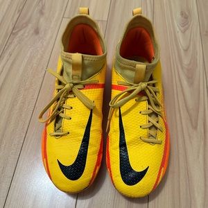 GUC Nike Phantom Soccer Cleats